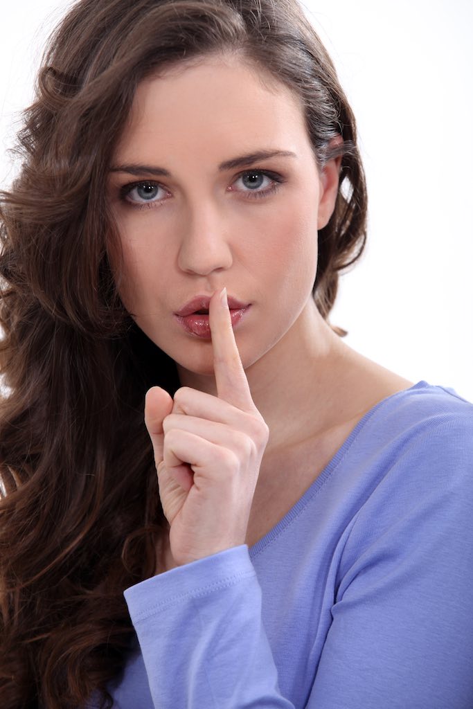 Silêncio, Negociação, Venda